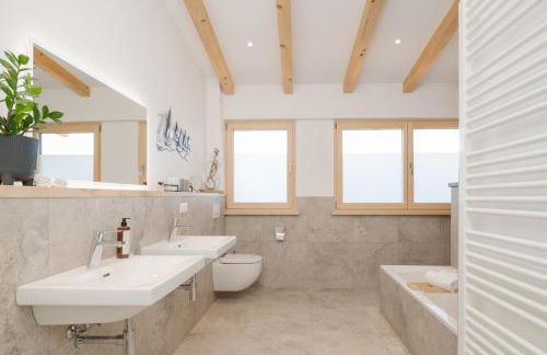 FENJOY Ferienapartments am Chiemsee mit Bergblick - Foto 24