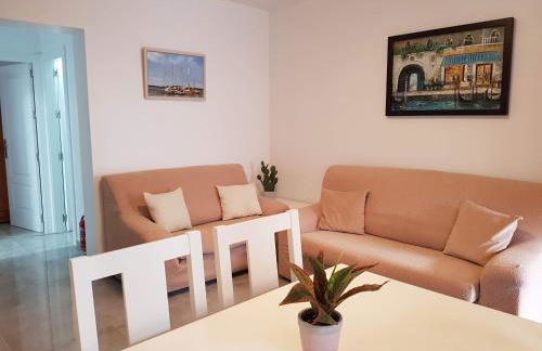 Apartamentos Bajel - Photo 2
