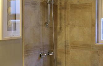 Cowell's Beach Retreat - steps to beach, restaurants, wharf, Boardwalk, shops, fast wifi, surf-in surf-out - Foto 78