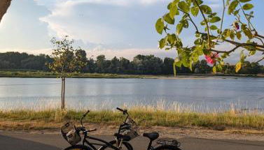 Maison de marinier les pieds dans l'eau face à la Loire - Photo 4