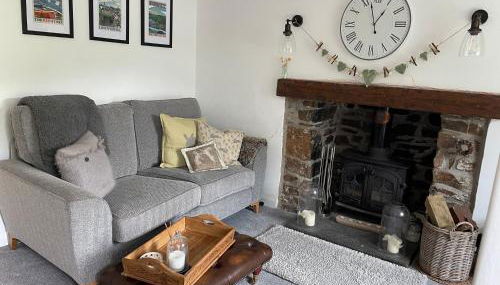 Tiny romantic cottage for two. - Photo 1