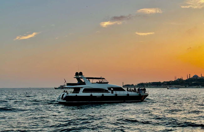 Croisière en yatch sur le Bosphore au coucher du soleil - Foto 9
