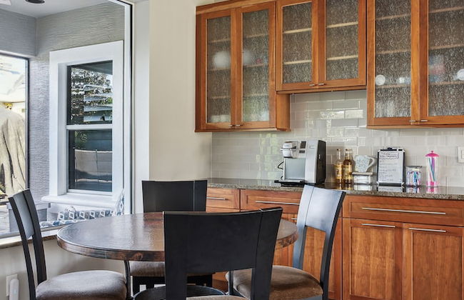 Family Paradise With Private Heated Pool 5 Bedroom Home by RedAwning - Photo 36