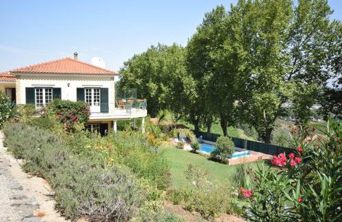 Villa in Casais de Santa Helena - Photo 1