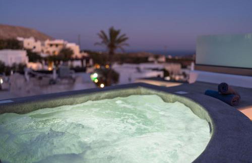 NEW Yiota Collection 4 Suites & 4 Prive Jacuzzi - Foto 28