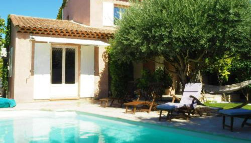 Holiday Home in Pertuis With Private Pool - Foto 2