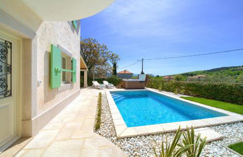 Villa Luca with pool and jacuzzi - Foto 7