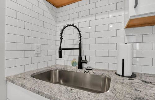 The Schumacher Place - NEW 2 BR - Foto 22