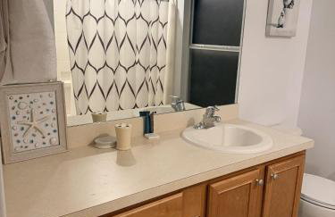 Family Ready in Gated Community Near Attractions - Foto 11