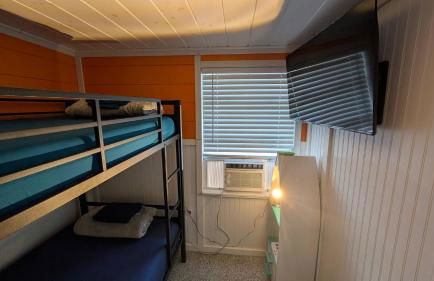 FREE BOAT to use ,Fish Camp, Water Front, Pets ok - Foto 41