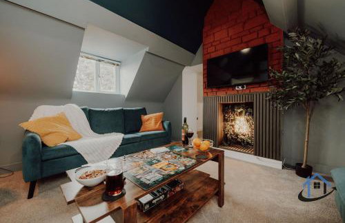 Apt 5 Manor House - 3 Bed 2 bathroom sleeps 5 parking wifi - Photo 1