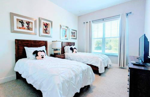 5 Suites DREAM House 5 min to Disney - Foto 15
