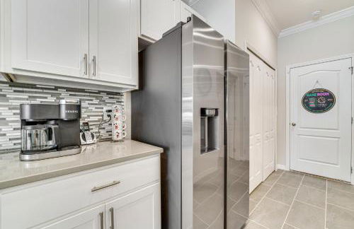 Relax, Play, Swim Luxe Haines City Home with Lanai! - Foto 10