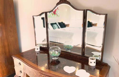 The Georgian Apartment - Photo 8