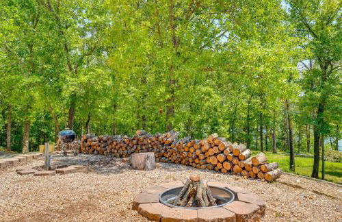 Fire Pit and Stunning Lake Views Shell Knob Home! - Foto 28