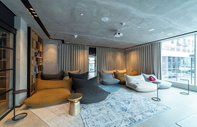 Cozy 2BD Work in Style Dubai Hills - Photo 49