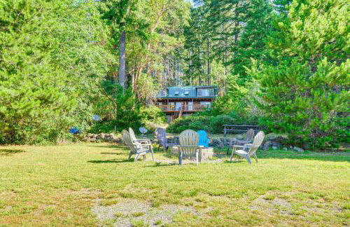 Port Orchard Lakefront Cabin with Fire Pit and Grill! - Foto 2