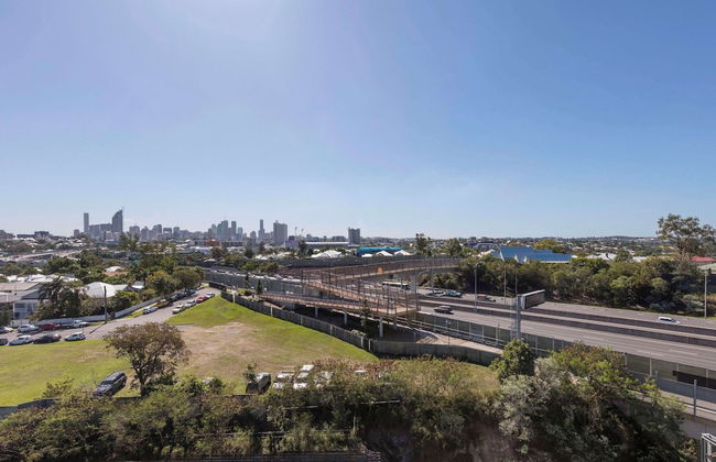 Oaks Brisbane Woolloongabba Suites - Photo 31