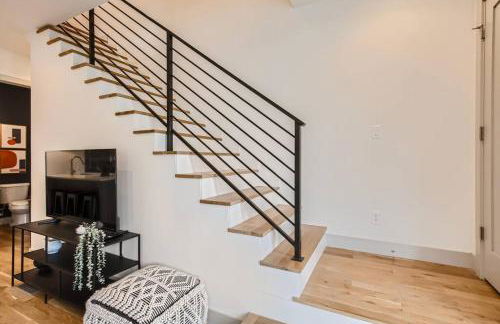 Upscale Townhome w/ Stunning Rooftop Views - Foto 17