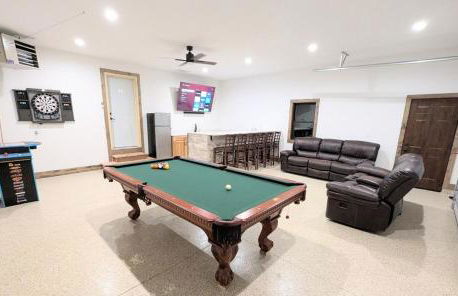 Lakefront, Private Beach, Garage Bar, Near WI Dells, King Beds, Sleeps 16, Near Ski Hills - Foto 3