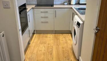 Flaxman Avenue - Lovely 4 bed home, 5 mins drive to York City Centre, Free superfast Wi-fi, Free on-street parking - Foto 4