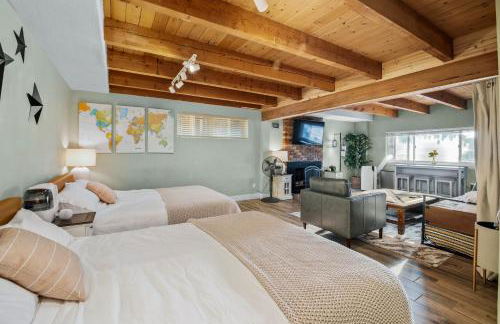 MtnCity Views 4BR Firepit FamilyRetreat NearUNR - Foto 30