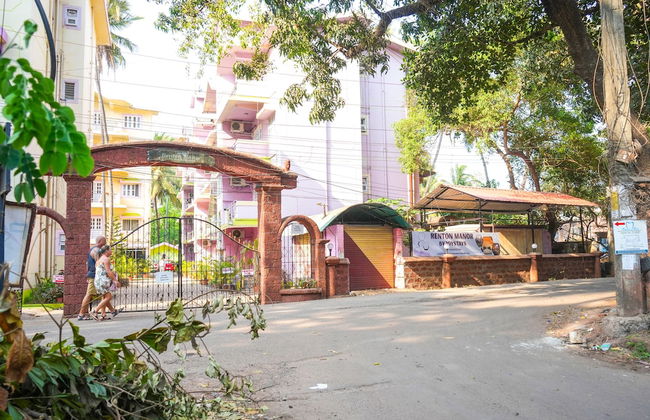 RENTON MANOR BY JOY STAYS - Photo 15