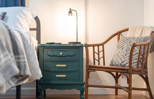 Walk to GC Train Depot and Route 66, king beds, game room, BBQ, firepit - Photo 25