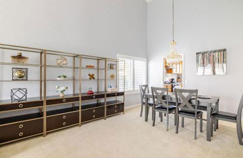 Spacious 4-bedroom family house-20 mins to Disney Land - Foto 2