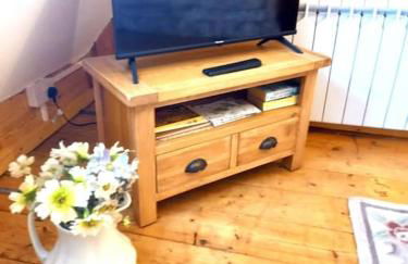 Rustic Retreat Guest Lodge - Photo 12