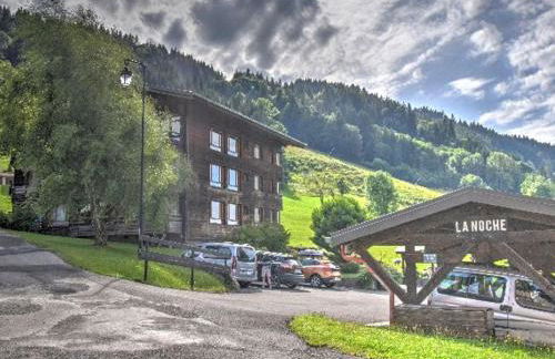 Studio avec balcon exposé sud-ouest, parking et animaux admis à 300m du centre - FR-1-524-84 - Foto 9