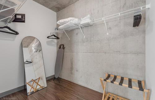 Linea Luxury Living with Indoor Pool and Rooftop Views in The Loop - Photo 13