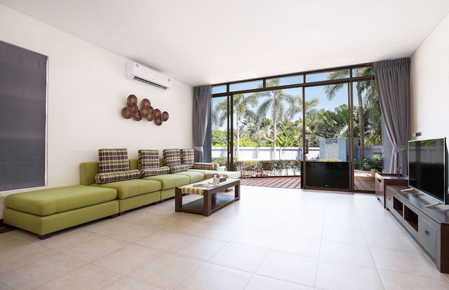 Stylish 3BR Pool Access Villa Argent 9 - Foto 20