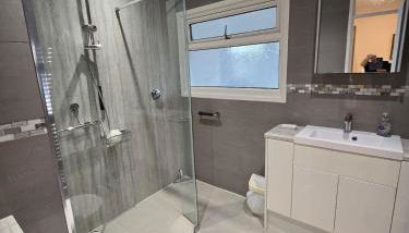 The Axbridge Hideaway - Foto 3, Shower