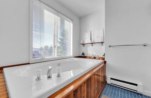 18N - Cozy & Scenic Mountain Retreat - Foto 26