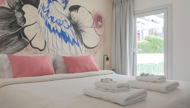 MOT + New Villa vega- Piscina, Terraza & BBQ 8 pax - Foto 3, Habitación