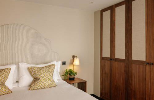 Native King’s Wardrobe, St. Paul’s - Foto 110