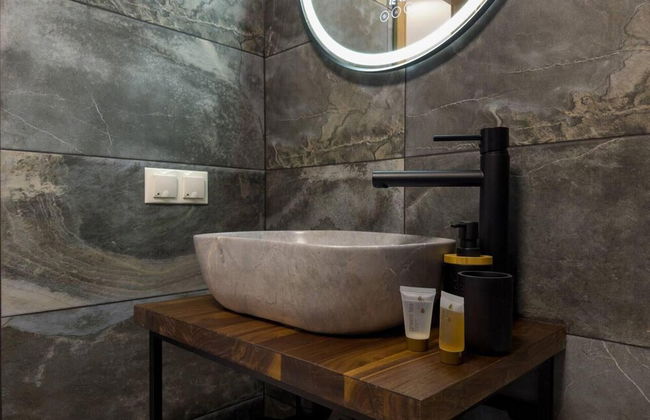 Beautiful 1-bed Apartment in Klaipeda - Photo 9