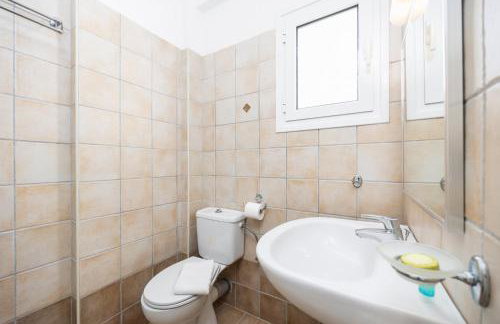 Villa Eleni Agios Stephanos - Photo 34