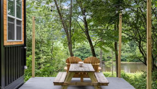 Riverside Tiny House with hot tub near Stowe - Foto 2