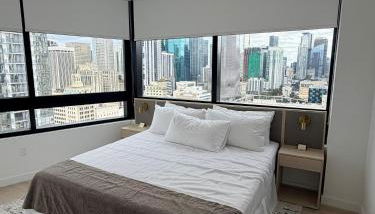 District 225 Miami - Rooftop Pool Gym & City Views - Foto 2