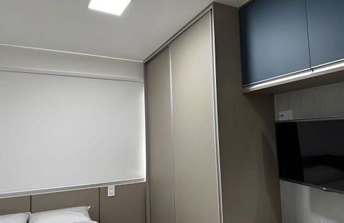 Lindo Studio em frente a praia - Foto 5