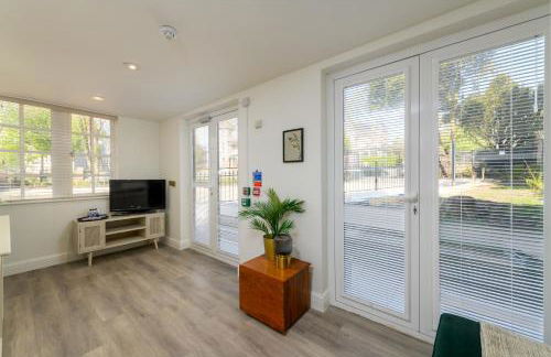 Holm House - Stylish Coastal Suites - Silures Bar & Restaurant On-site - Foto 55