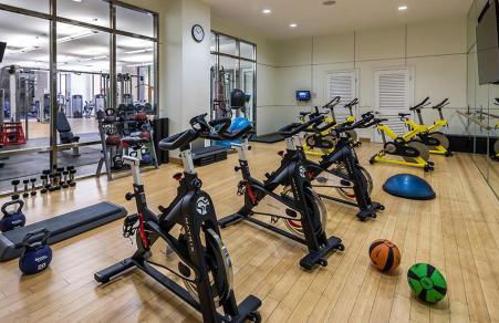 Designer 2 Bedroom with 3 Beds- Pool View, Gym, Parking - Foto 34