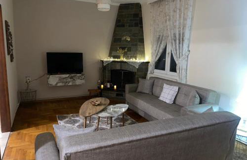 Venias Lake House Apartment 2 - Photo 22