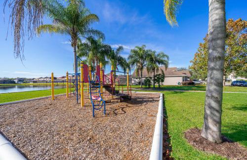 South Facing Pool with Stunning Lake View - Family Friendly Home - Nr Disney - Foto 43