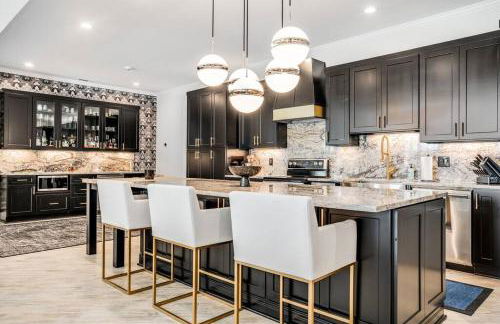 Luxury Mountain Mansion, 7BR, 8 king beds, 10000sf, Views, Pool, Sport Court, Gym, Sauna, Petting Zoo - Foto 24