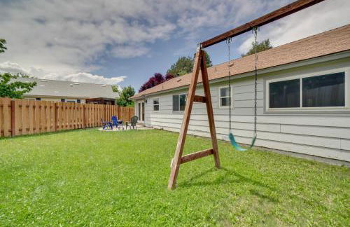 Centrally Located Reno Retreat with Patio and Yard - Foto 26