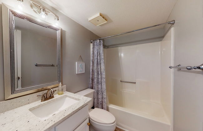 Romar Tower Condos - Photo 45