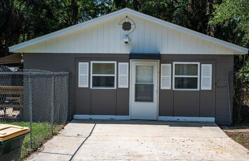 KLIZZ Suites - Photo 8